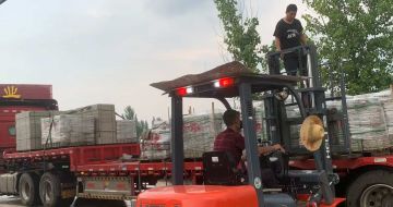 运城 黄金麻冰裂纹，地铺石装车