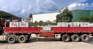 运城 芝麻灰花岗岩地铺石出货日常