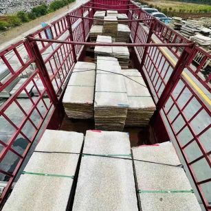 运城 黄金麻花岗岩荔枝面，光面毛板装车完成