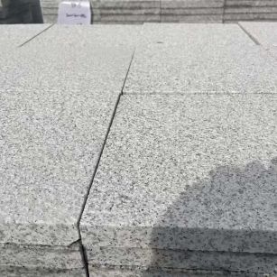 运城 白麻花岗岩石材推荐 荔枝面地铺石