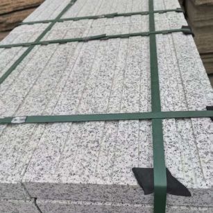 运城 白麻花岗岩直行盲道石，盲条，地铺石