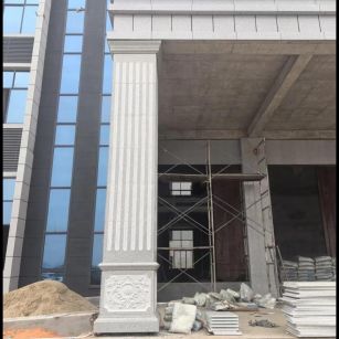 运城 芝麻白光面花岗岩门楼大柱（罗马柱）配雕花底座