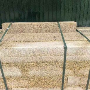 运城 黄金麻花岗岩石材机切面栏杆料半成品