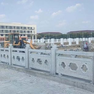 运城 白麻花岗岩荔枝面河道栏杆