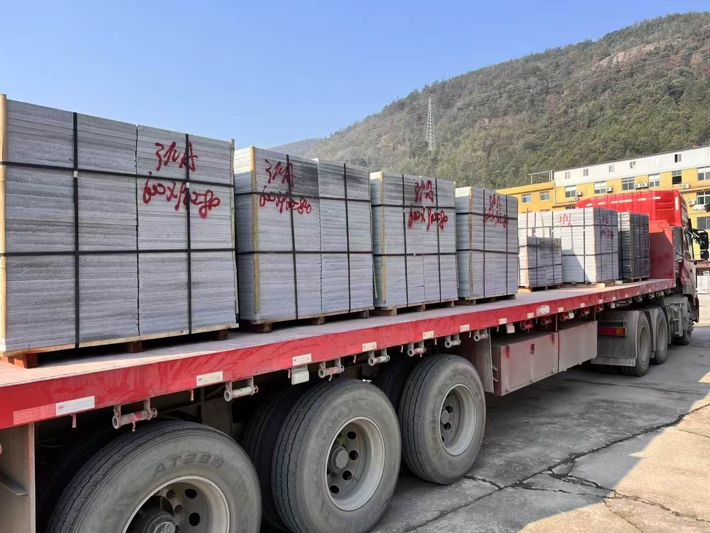 运城 芝麻灰地铺石出货日常