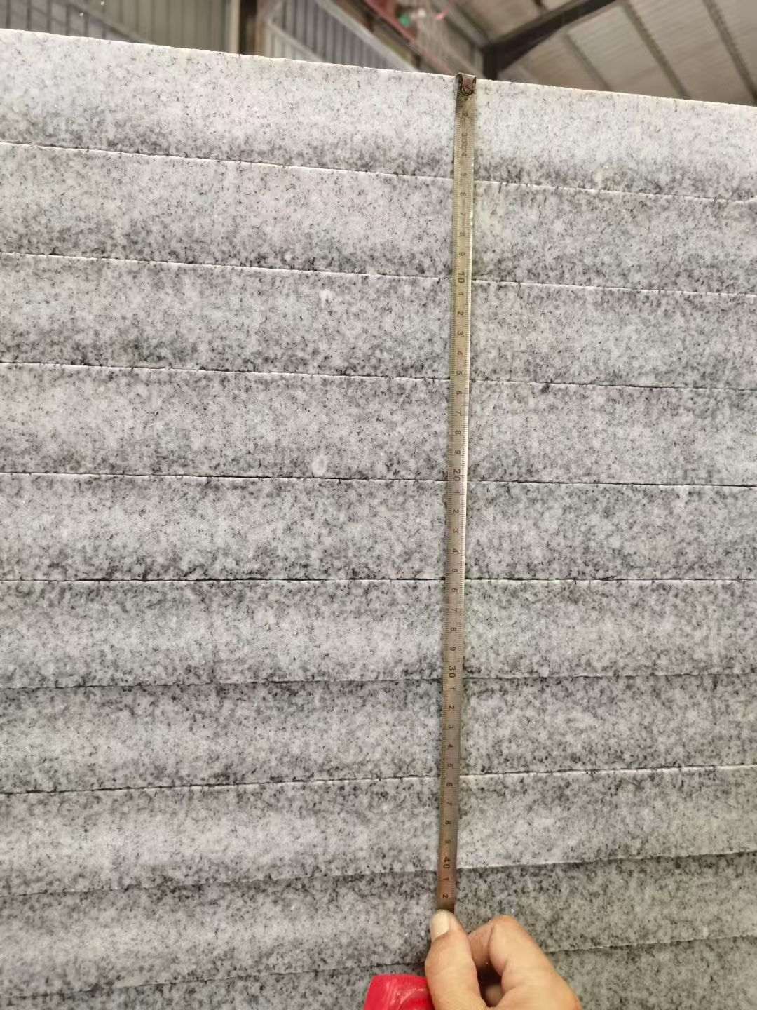 运城 芝麻白火烧成品厚薄均匀，B料价格接近A料质量