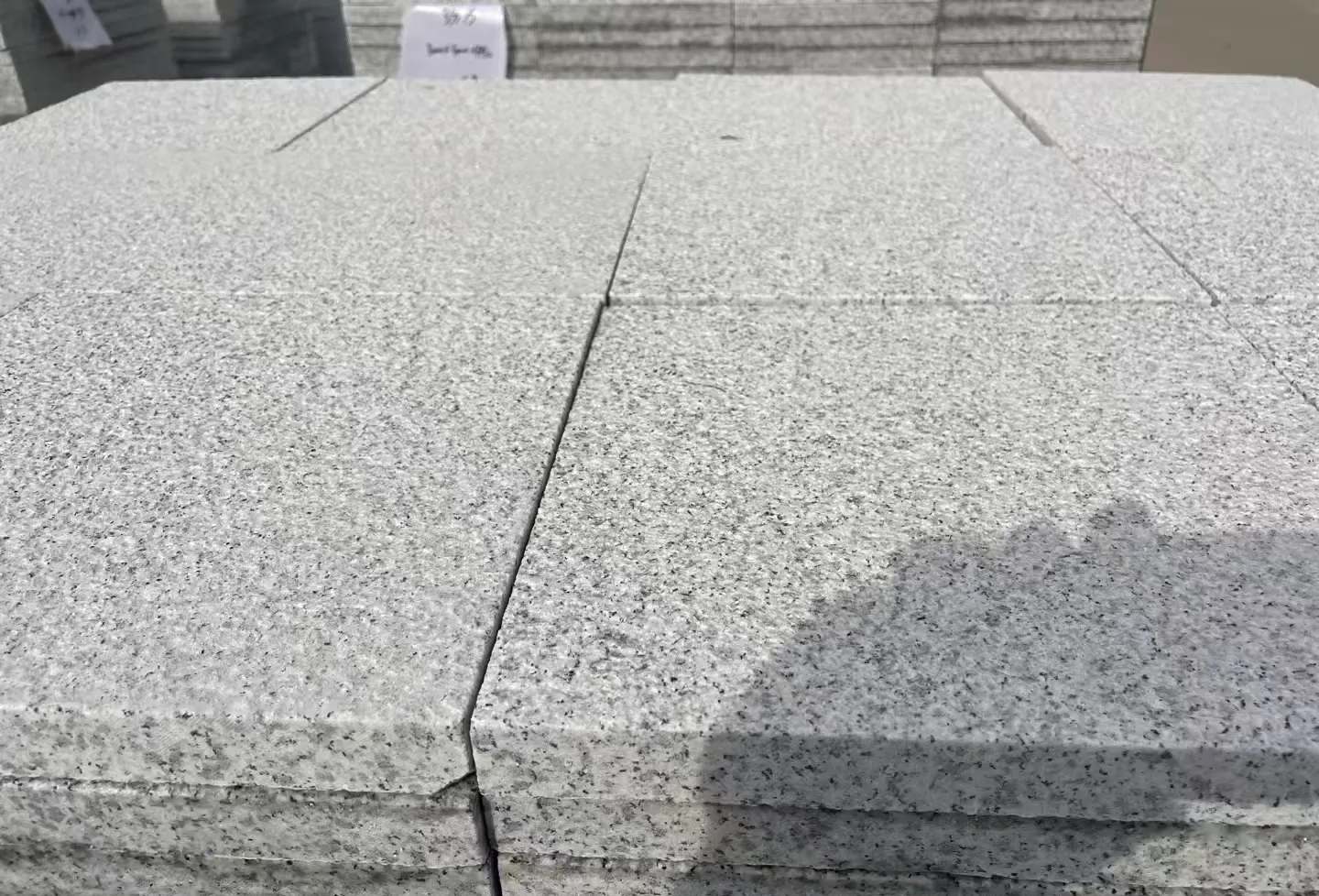 运城 白麻花岗岩石材推荐 荔枝面地铺石