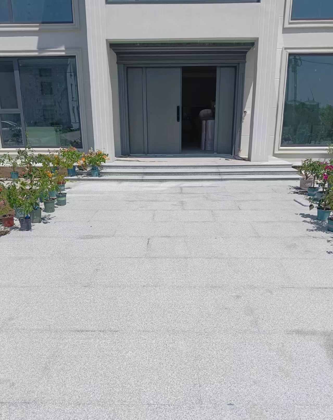 运城 芝麻白花岗岩地铺石地面铺装