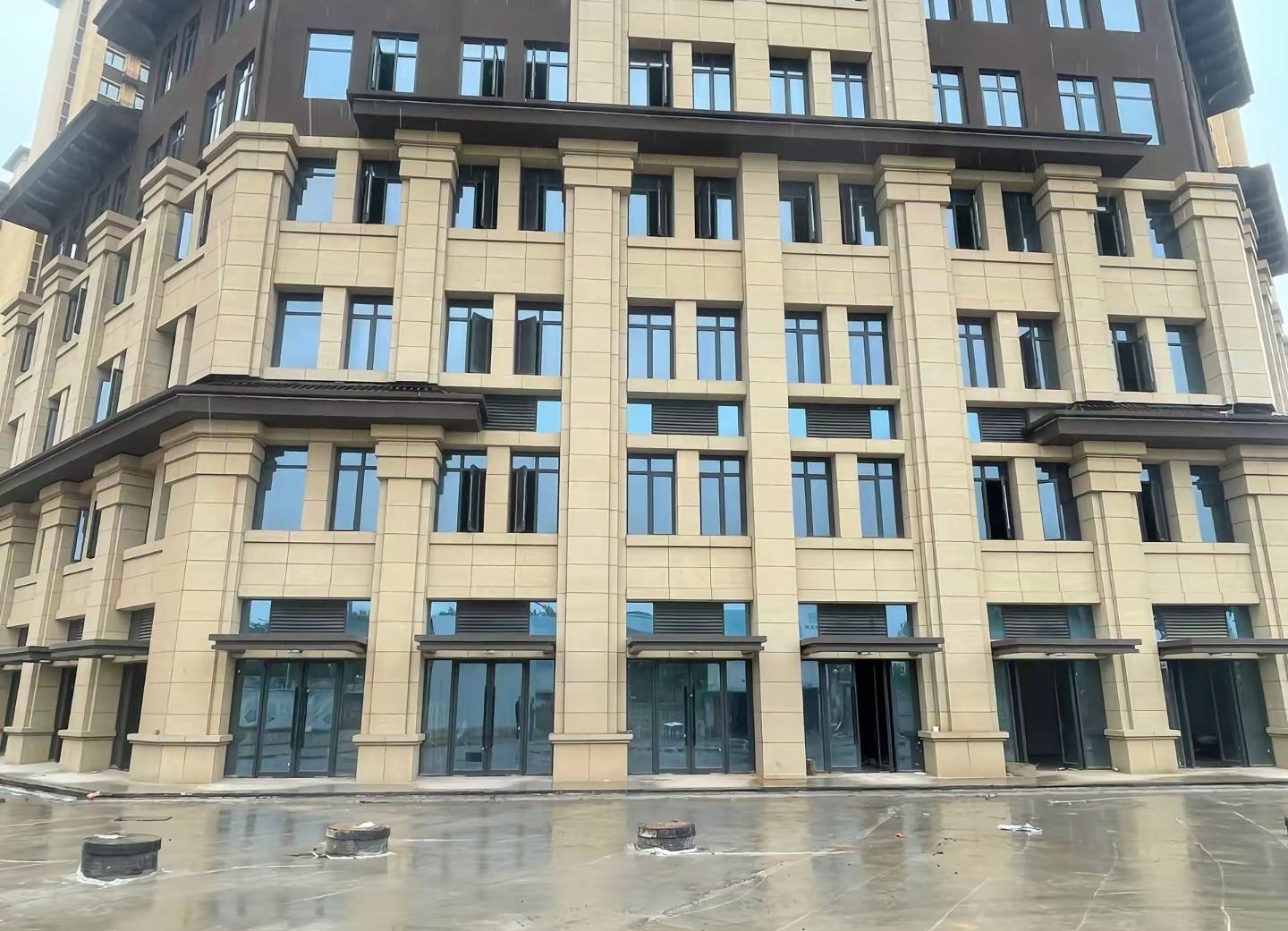 运城 黄金麻花岗岩荔枝面小区外墙干挂