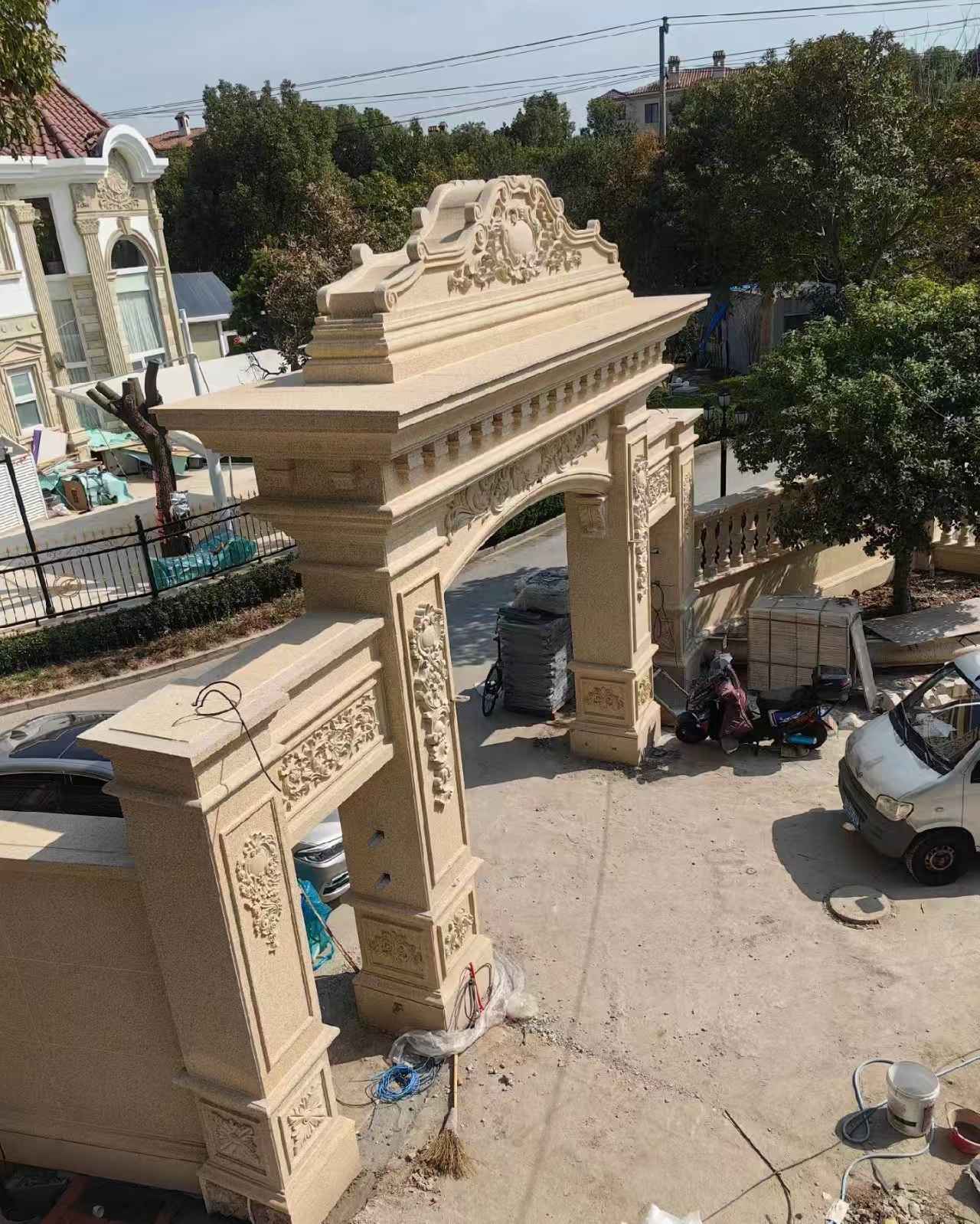 运城 黄金麻荔枝面花岗岩别墅门楼