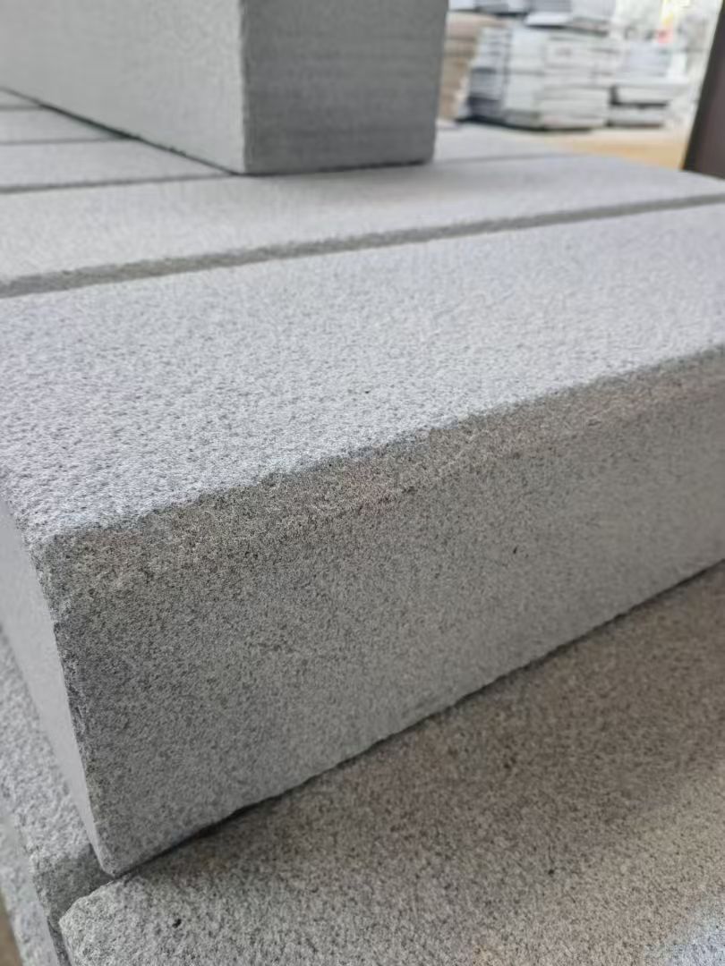 运城 芝麻灰荔枝面路沿石