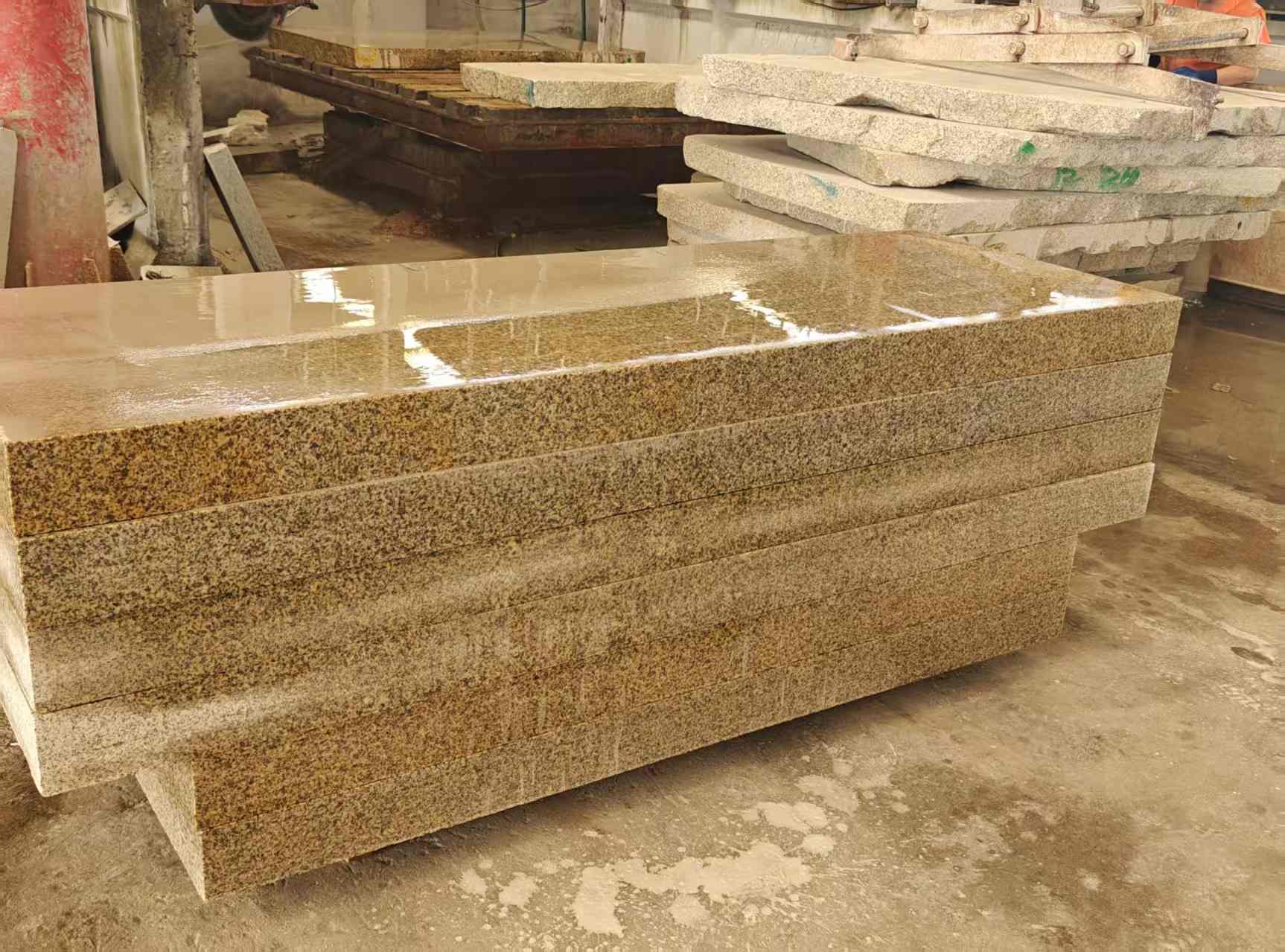 运城 黄金麻栏杆料半成品加工中