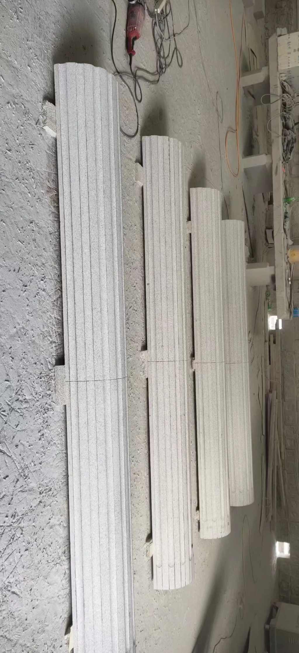 运城 花岗岩厂家带你看白麻花岗岩门楼大柱柱皮