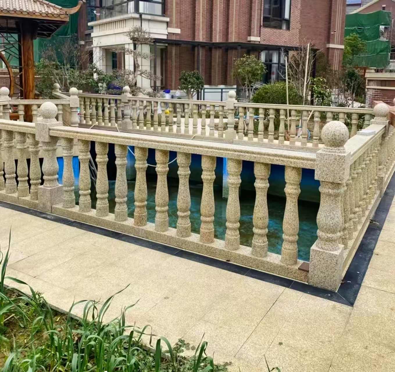 运城黄金麻花岗岩石材栏杆，扶手，将军柱，花瓶柱