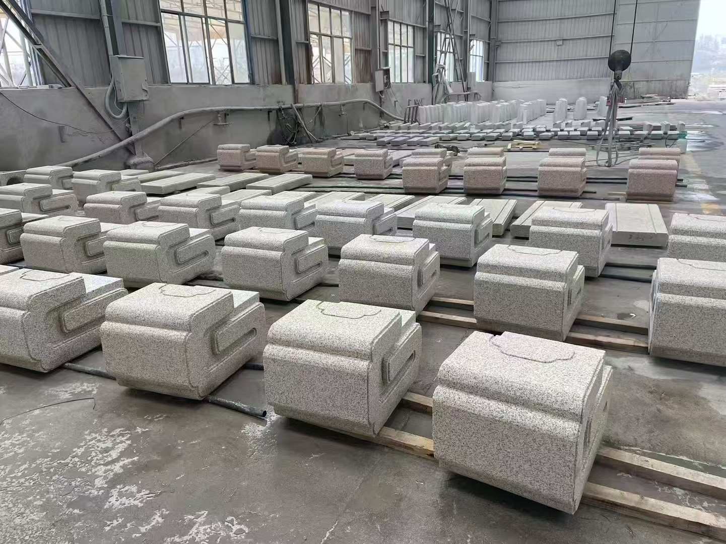 运城 白麻花岗岩异形加工-石凳，坐凳