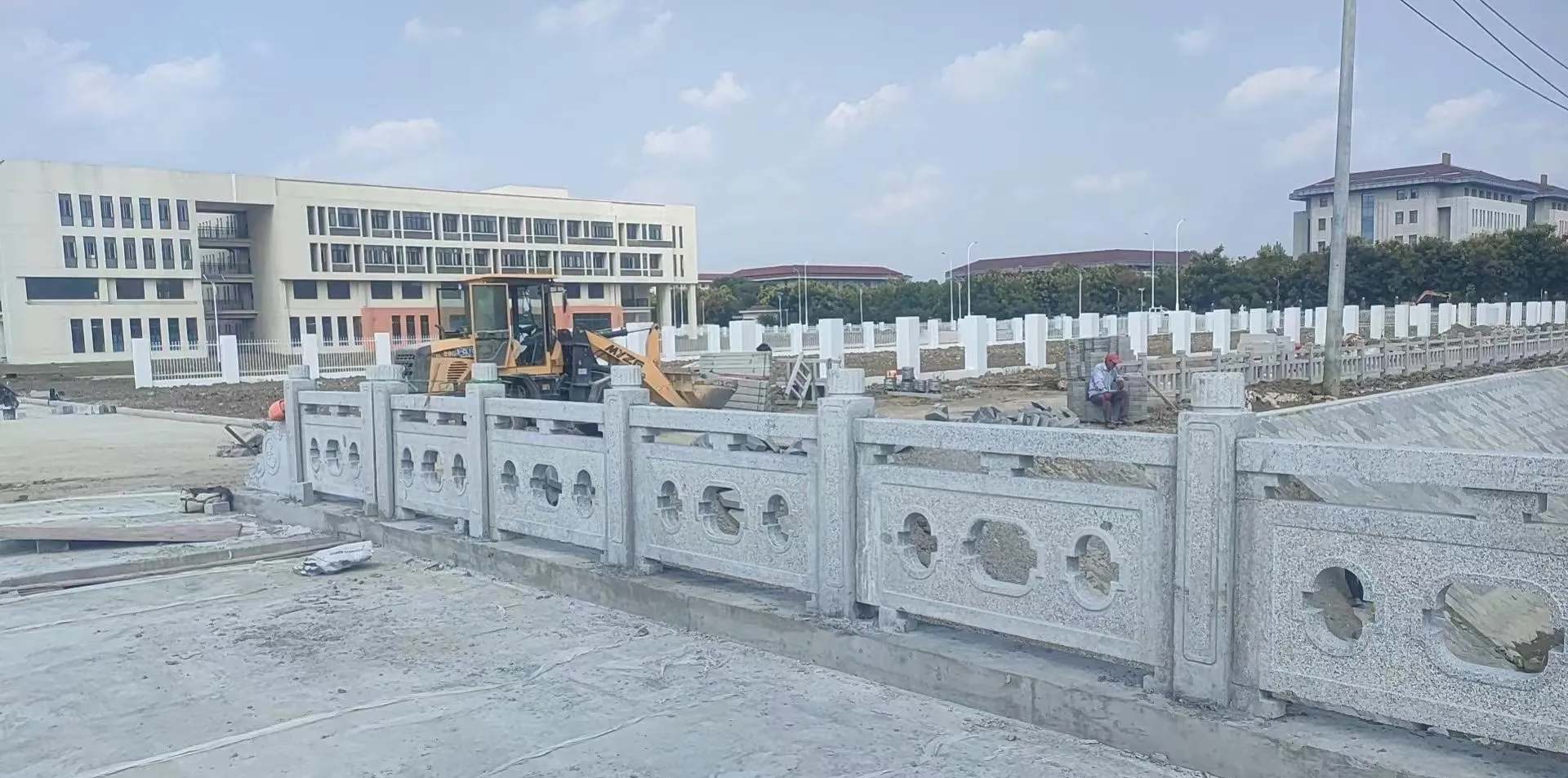 运城 白麻花岗岩荔枝面河道栏杆